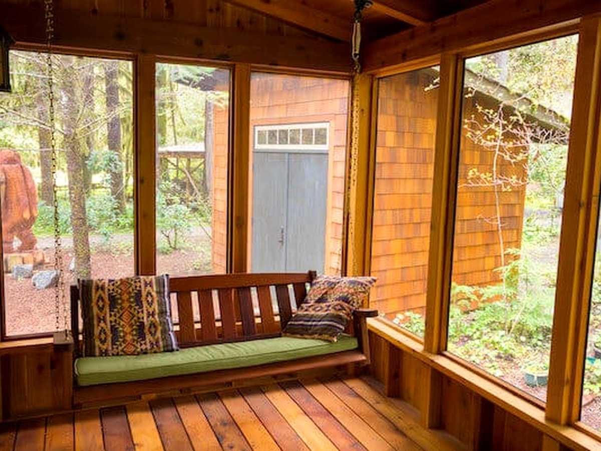 Screened Patio