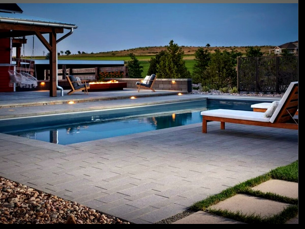 Poolside Kitchen